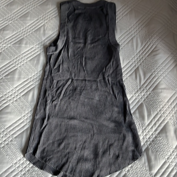 Gray Zara ribbed tank with just a touch of shimmer. szS - Picture 3 of 3